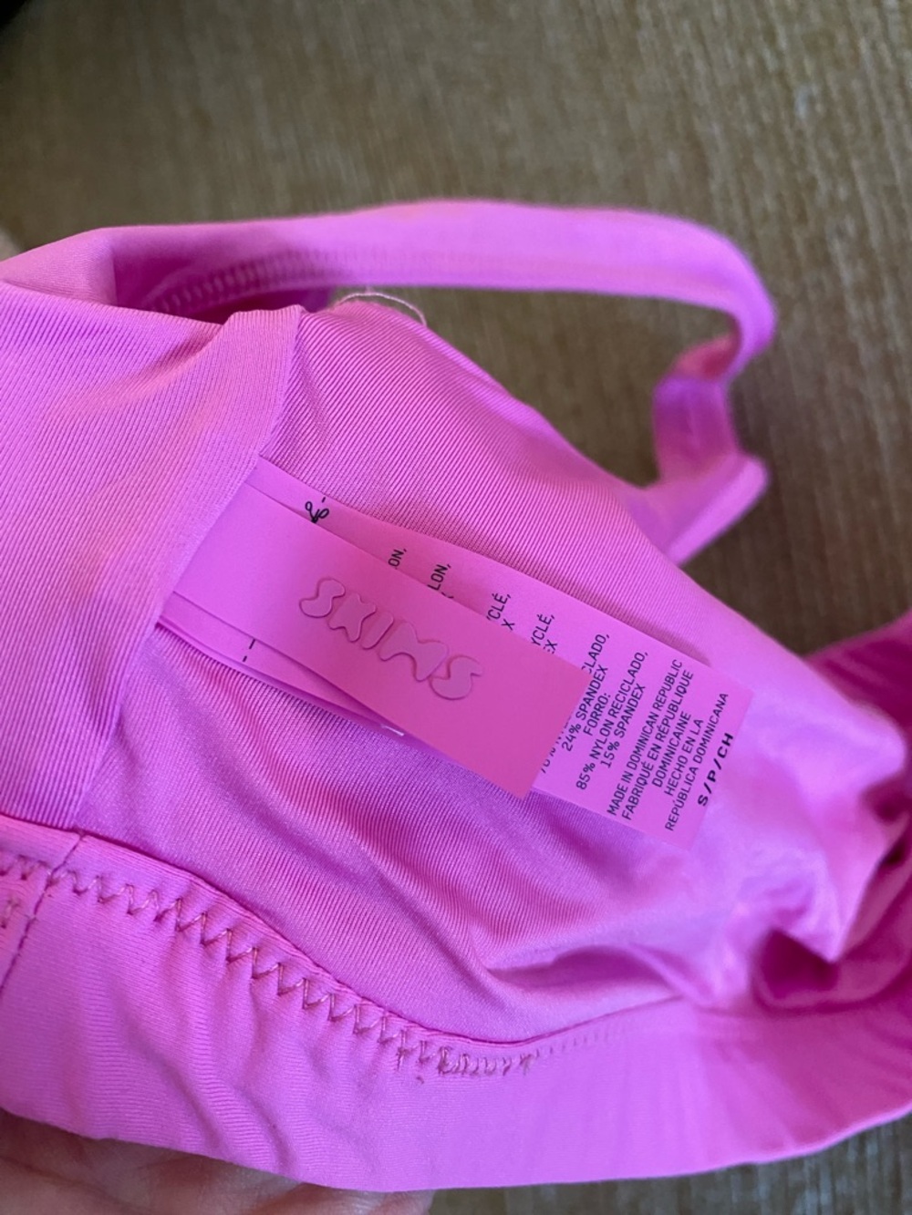 🌼 SKIMS Bright Pink Bikini Top Extra Small